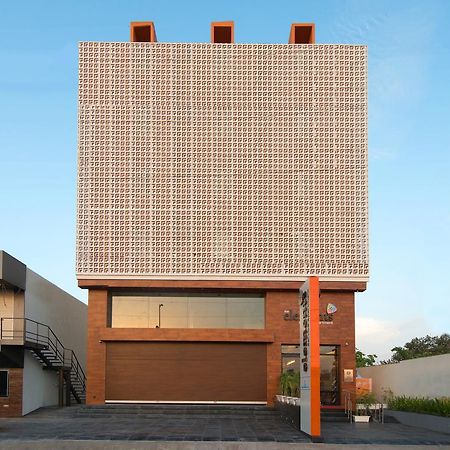 The Elements Hotel Rajkot Eksteriør billede