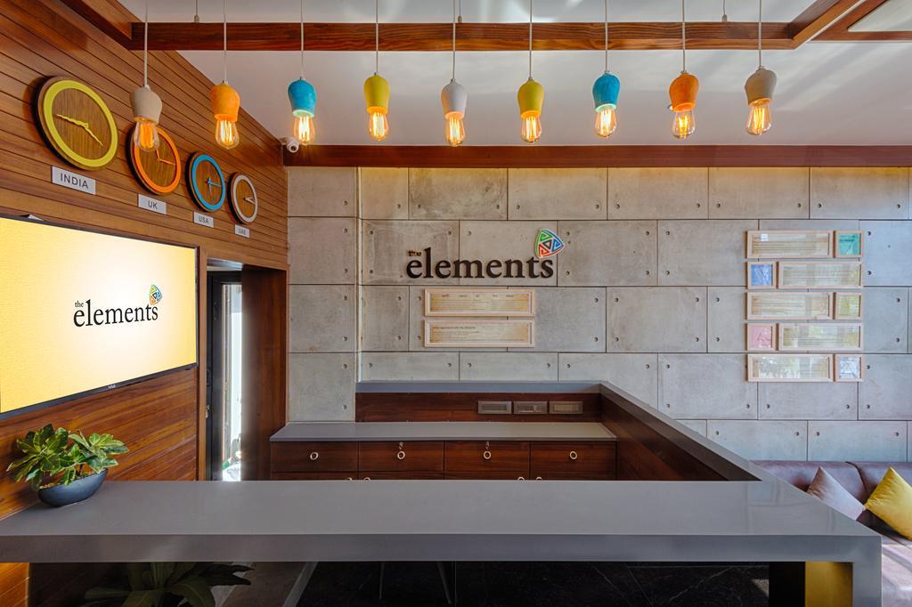 The Elements Hotel Rajkot Eksteriør billede