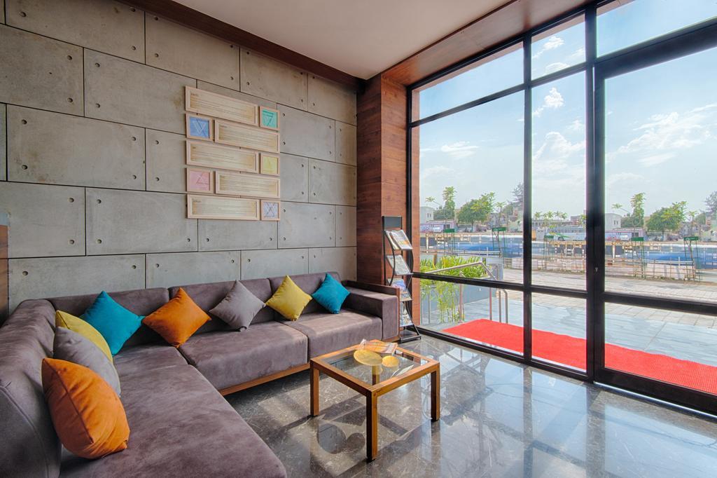 The Elements Hotel Rajkot Eksteriør billede